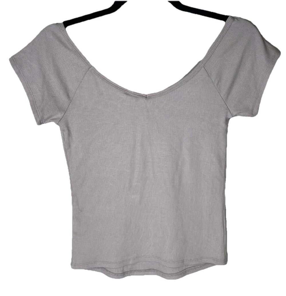 Wild Fable Shirt Womens S Gray Off Shoulder Ribbed Stretch Short Sleeve Tee Top